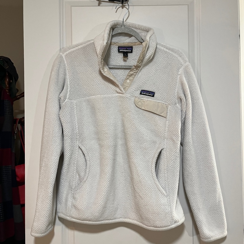 Patagonia Off-White Fleece Jacket